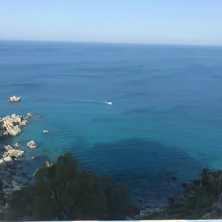 Baia Dell'est Stalettì