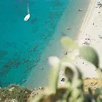 Baia Dell'est 3* Staletti