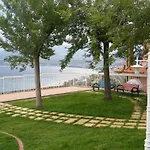 Baia Dell'est 3* Staletti