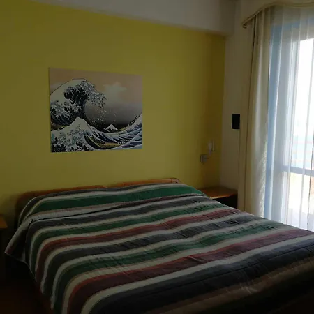 Hotel Baia Dell'est 3*