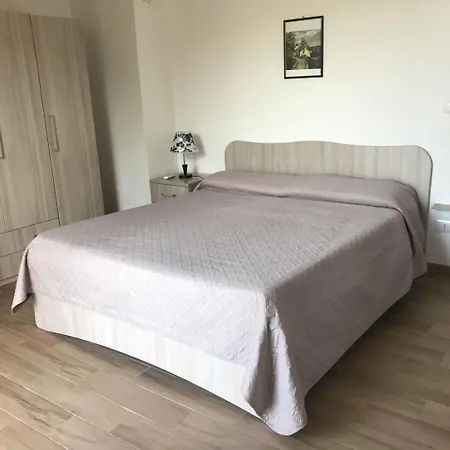 Baia Dell'est 3* Staletti