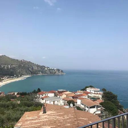 Baia Dell'est