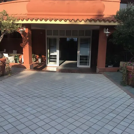 Baia Dell'est Hotel Stalettì