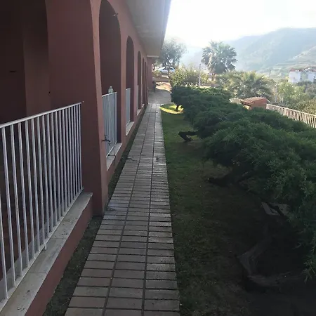ホテル Baia Dell'est Stalettì