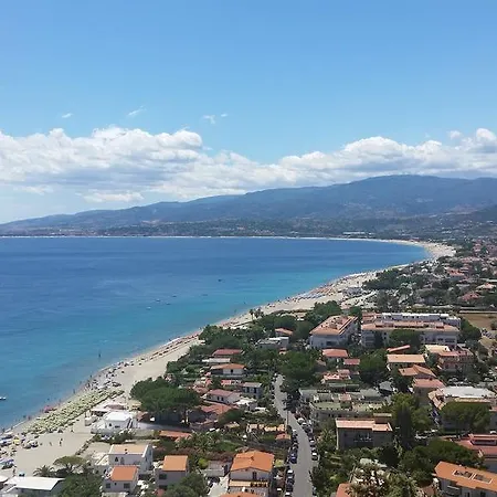 Baia Dell'est فندق 3*