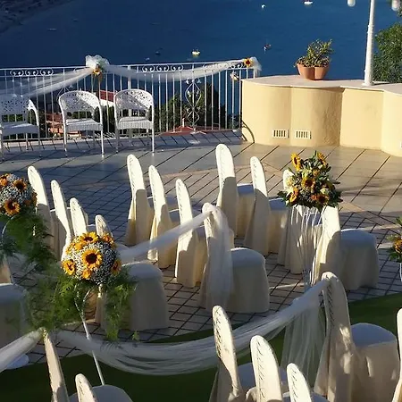 Baia Dell'est 3*