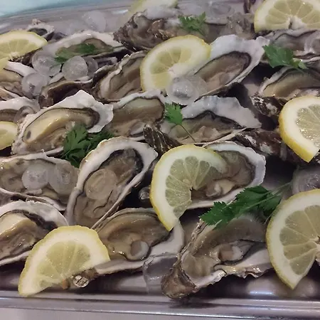 Baia Dell'est Hotel 3*