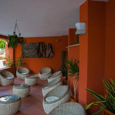 Hotel Baia Dell'est 3*