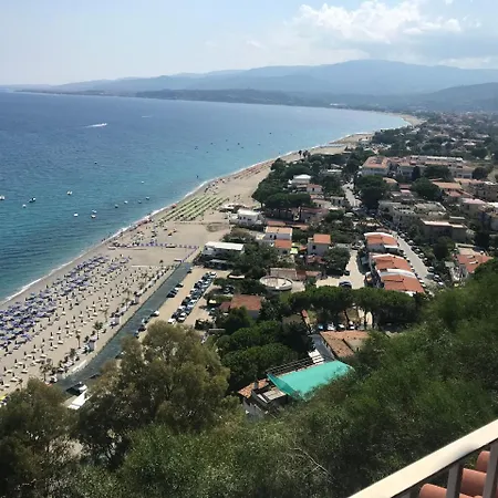 Baia Dell'est Szálloda